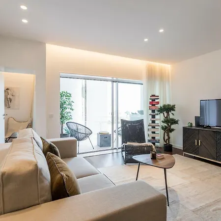 Апартаменты Feels Like Principe Real Modern Flat With Terrace *