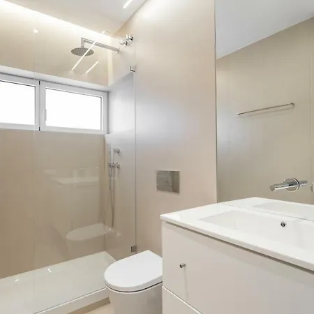 Апартаменты Feels Like Principe Real Modern Flat With Terrace
